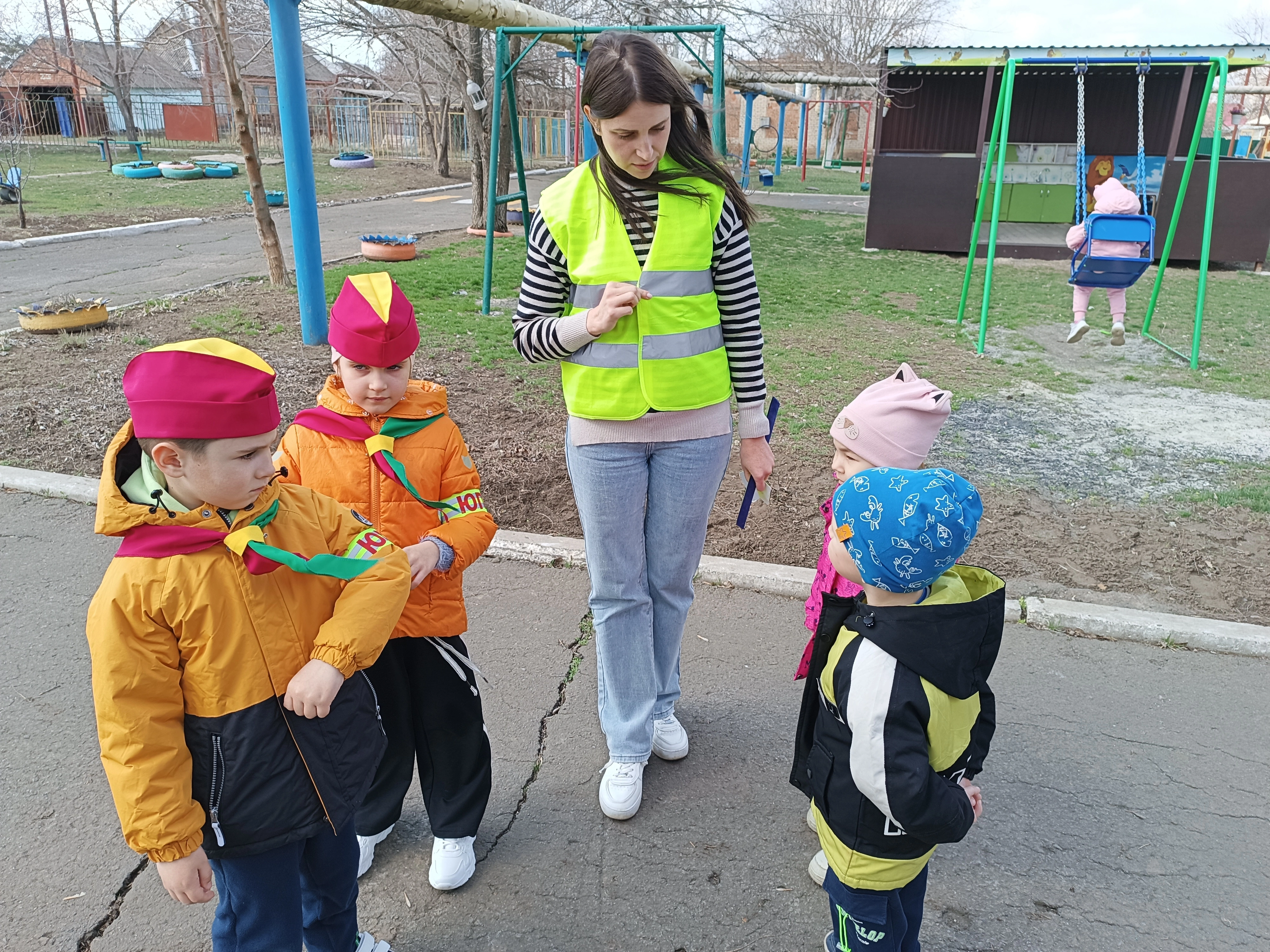 Занятие по правилам дорожного движения